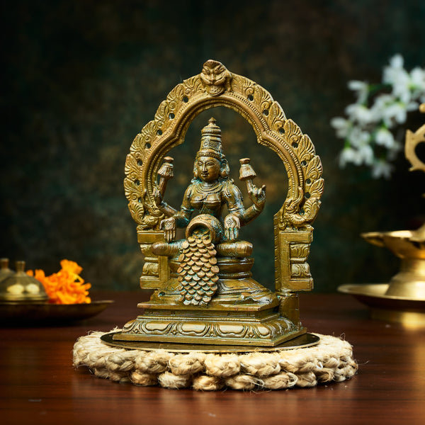 Antique Finished Gubera Lakshmi with Prabhavali