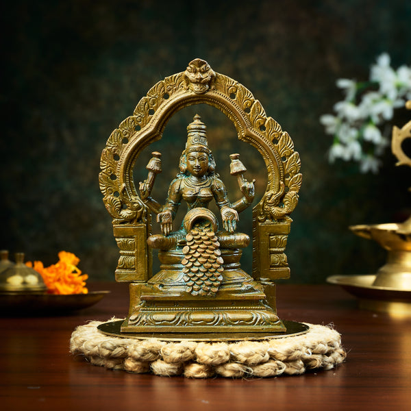 Antique Finished Gubera Lakshmi with Prabhavali