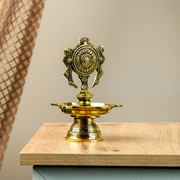 Bronze Sudarshana Vilakku