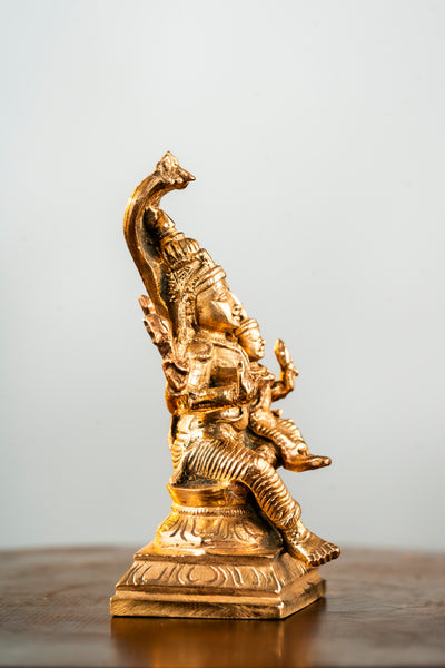 Bronze Lakshmi Narayanan
