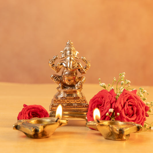 Mini Devotinal Pack. (Your Favourite Idol + Mini Peedam + 2 Lotus Deepams )