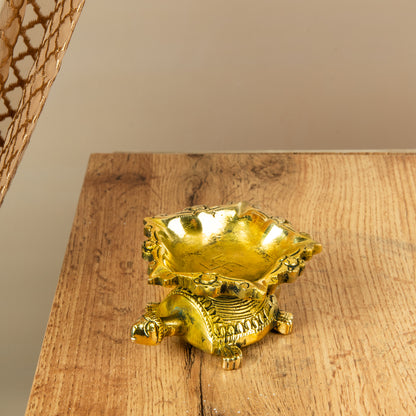 Kurma (Tortoise) Design  Lamp