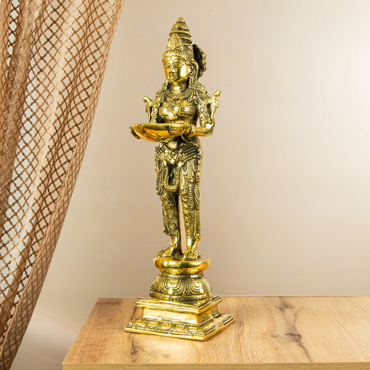 Graceful Paavai Vilakku – Large Size