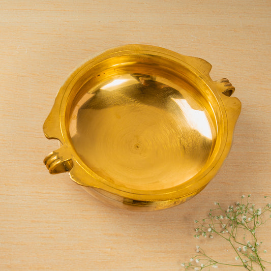 Uruli with Handle