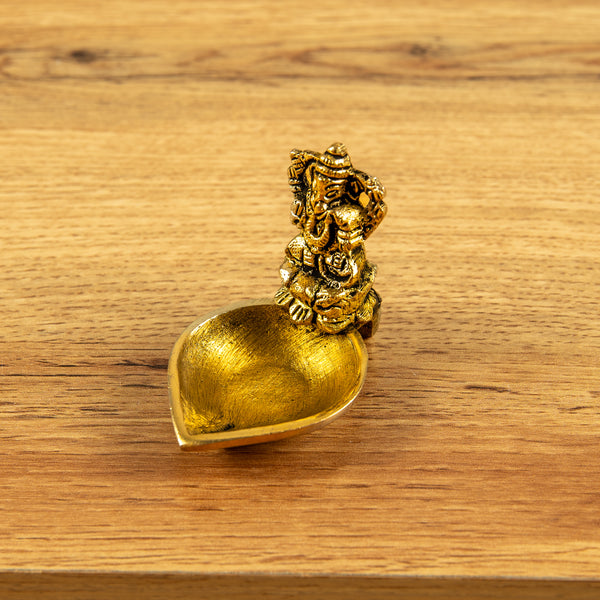 Small Ganesh and Lakshmi  Vilakku (Pair)