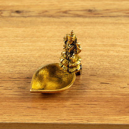 Small Ganesh and Lakshmi  Vilakku (Pair)