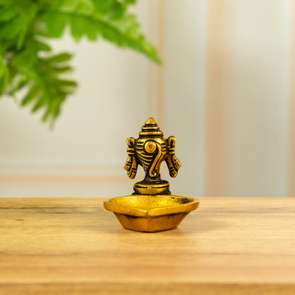 Small Sudharsana and Changu Vilakku (Pair)
