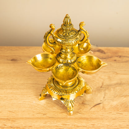 5-Wick Kalasa Vilakku