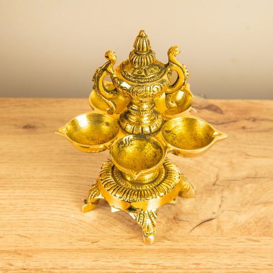 5-Wick Kalasa Vilakku