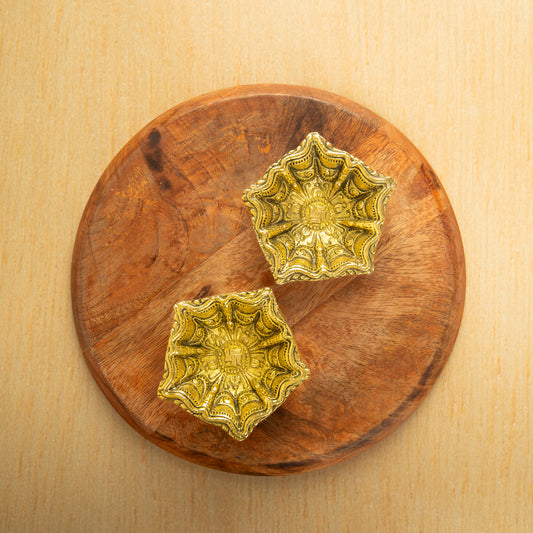 Swastik Agal Vialkku  (Pair)