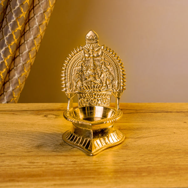 Kamakshi Vilakku ( Goddess Lakshmi)
