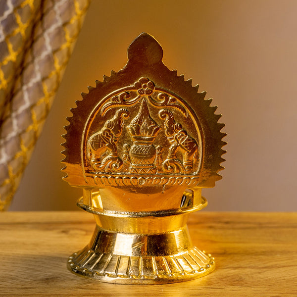 Kamakshi Vilakku With Plate