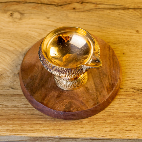 Kubera Vilakku with Stand