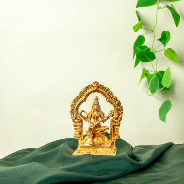 Bronze Saraswathi  with Prabhavali  5